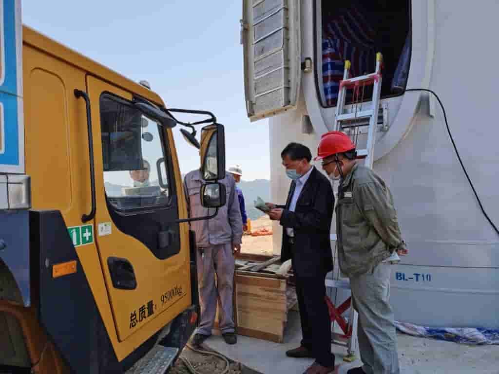 Corrective crane Maintenance