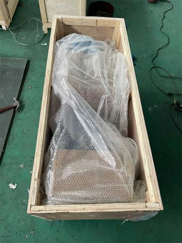 2-tons-of-electric-wire-rope-hoist-packing-2