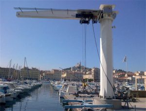 A Donati GBR jib crane in operation at The Port of Marseille, France.
