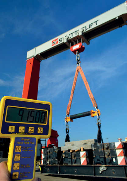 A Crosby SP Radiolink load cell tests a 90.7t Shuttlelift mobile gantry crane in Melbourne.