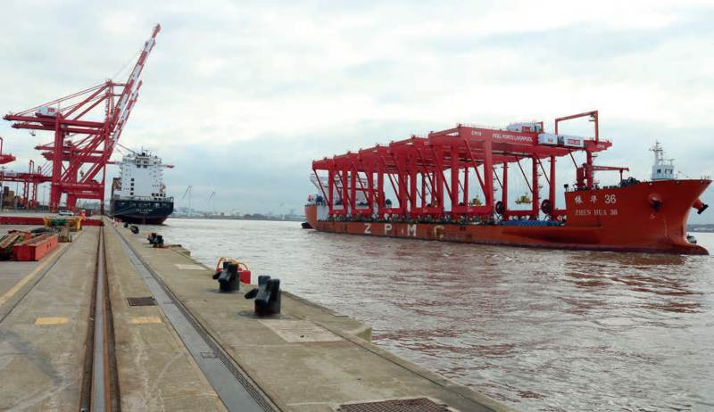 The Port of Liverpool’s deepwater container terminal on the River Mersey, now has a total of 22 CRMG cranes