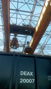 A Jaso double-beam gantry crane at work
