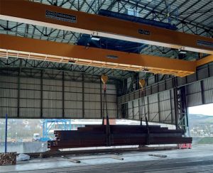 The recently installed Kuli crane at Luxport in Luxembourg features a special crab with a 4m hook distance, al