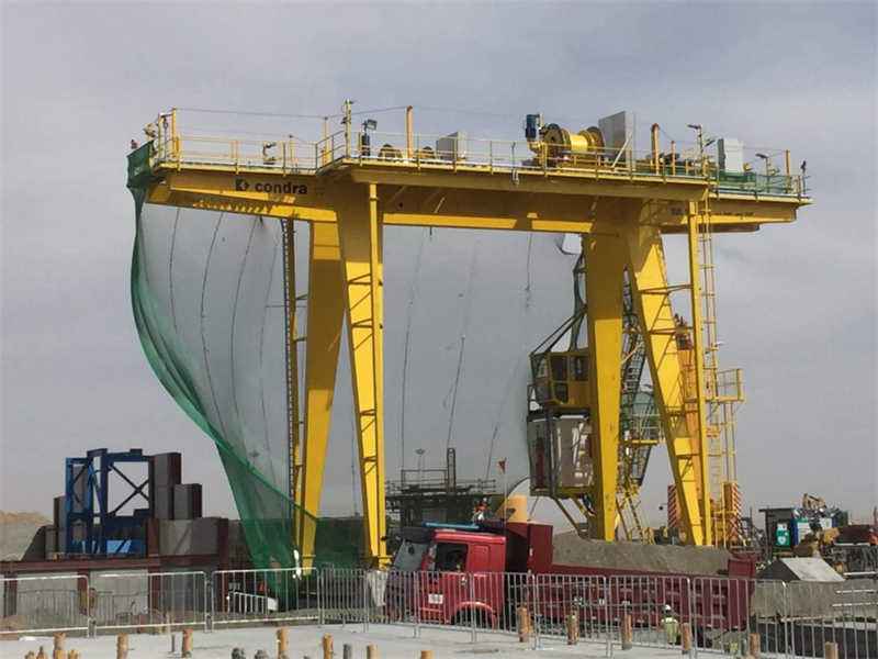 A Condra 25-ton pre-sink portal crane on site at a mine in Asia during the shaft-sinking phase.