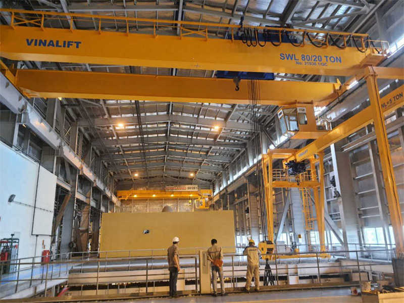 80-ton double girder gantry crane at the Thai Binh