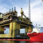 Enerpac PLC-controlled 700 bar synchronous lifting technology was used to control 352 compact, high-pressure 300t hydraulic cylinders incorporated in groups into active skids