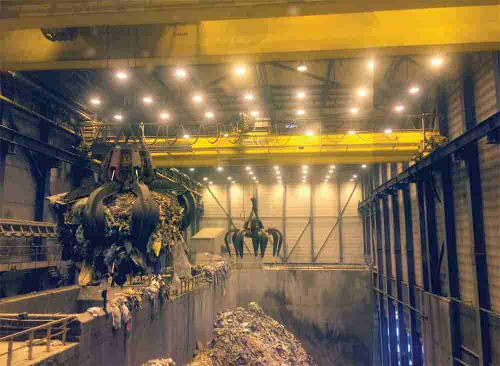 overhead crane in waste to energy factory