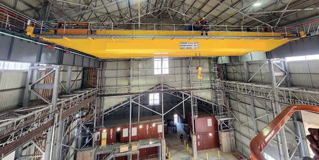 supplies overhead crane equipment to steel industry business