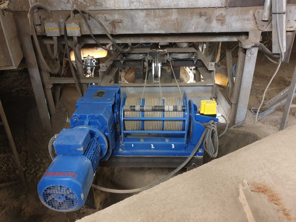 install bespoke winch for building products firm