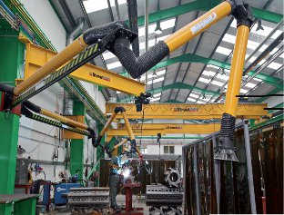 Jib crane in equipment manufacturing workshop