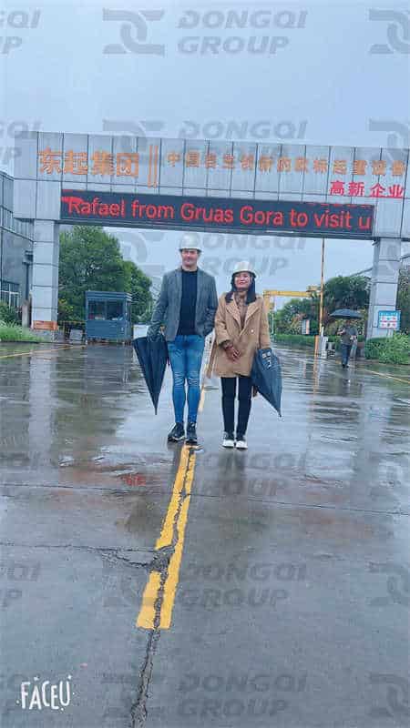 Spanish customer in Dongqi crane factory