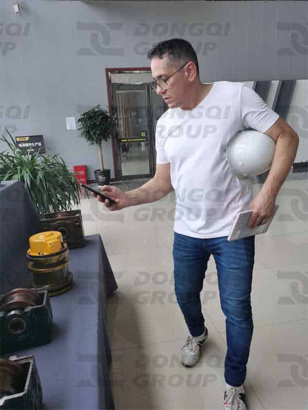 Argentine customers visited our factory