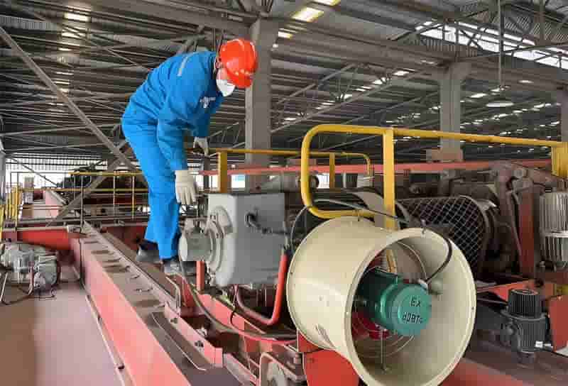 Safety inspection of electrical system of metallurgical crane