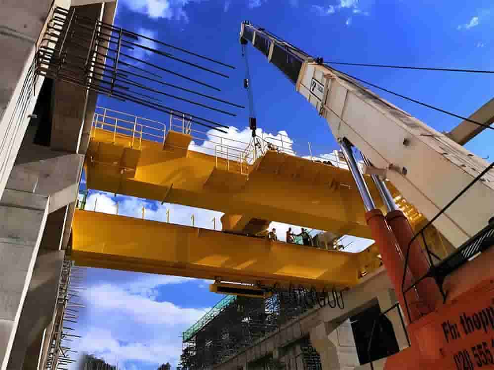 overhead crane installation