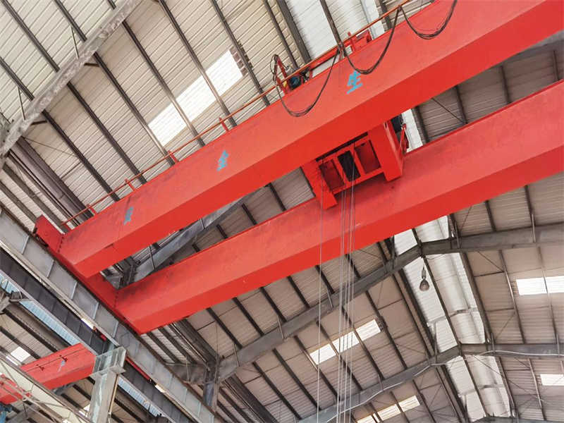 Double Girder EOT Crane