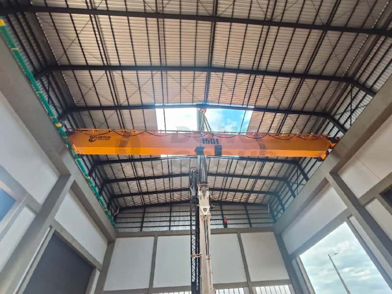 One main beam is on the track