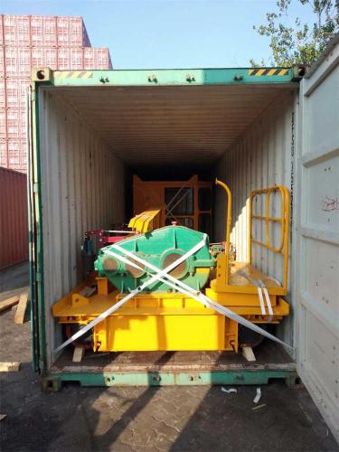 20-tons-QN-dual-purpose-bridge-crane-port-packing-photos-3