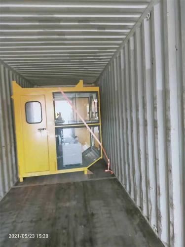Overhead-crane-cab-reinforced-inside-container-3
