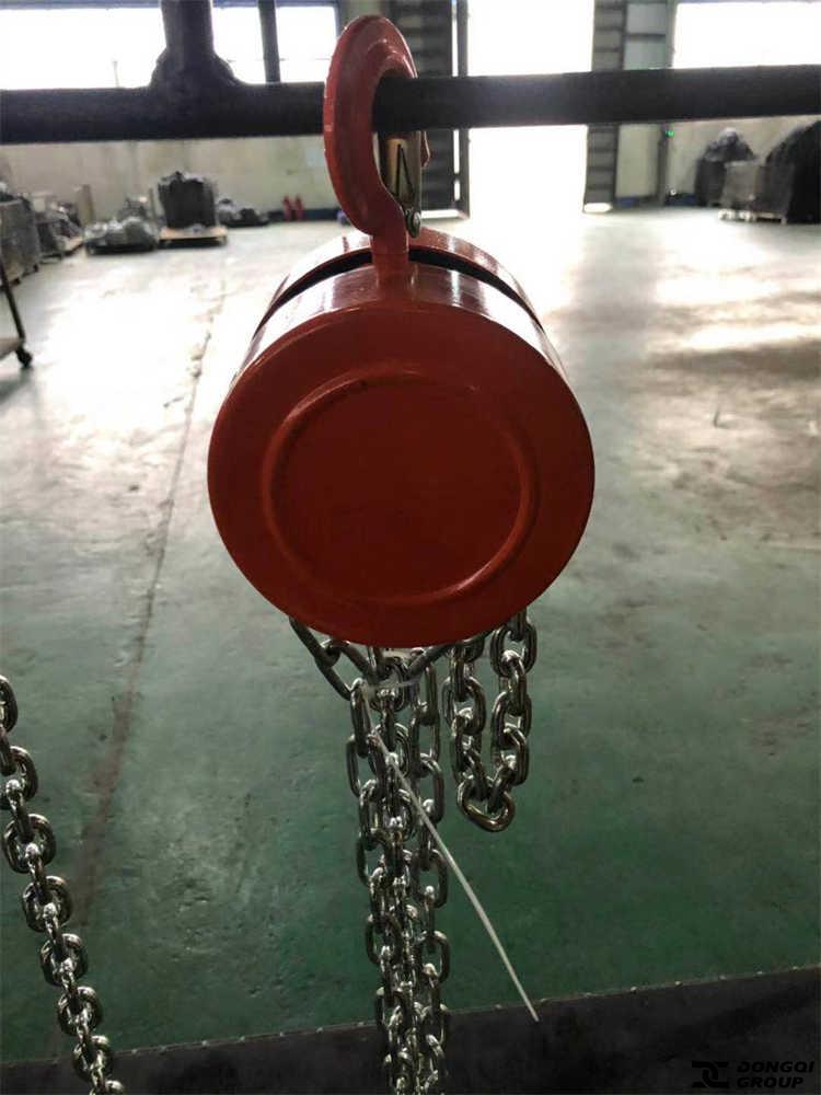 0.5 ton manual hoist and 1.5 ton electric chain hoist sold to Morocco ...